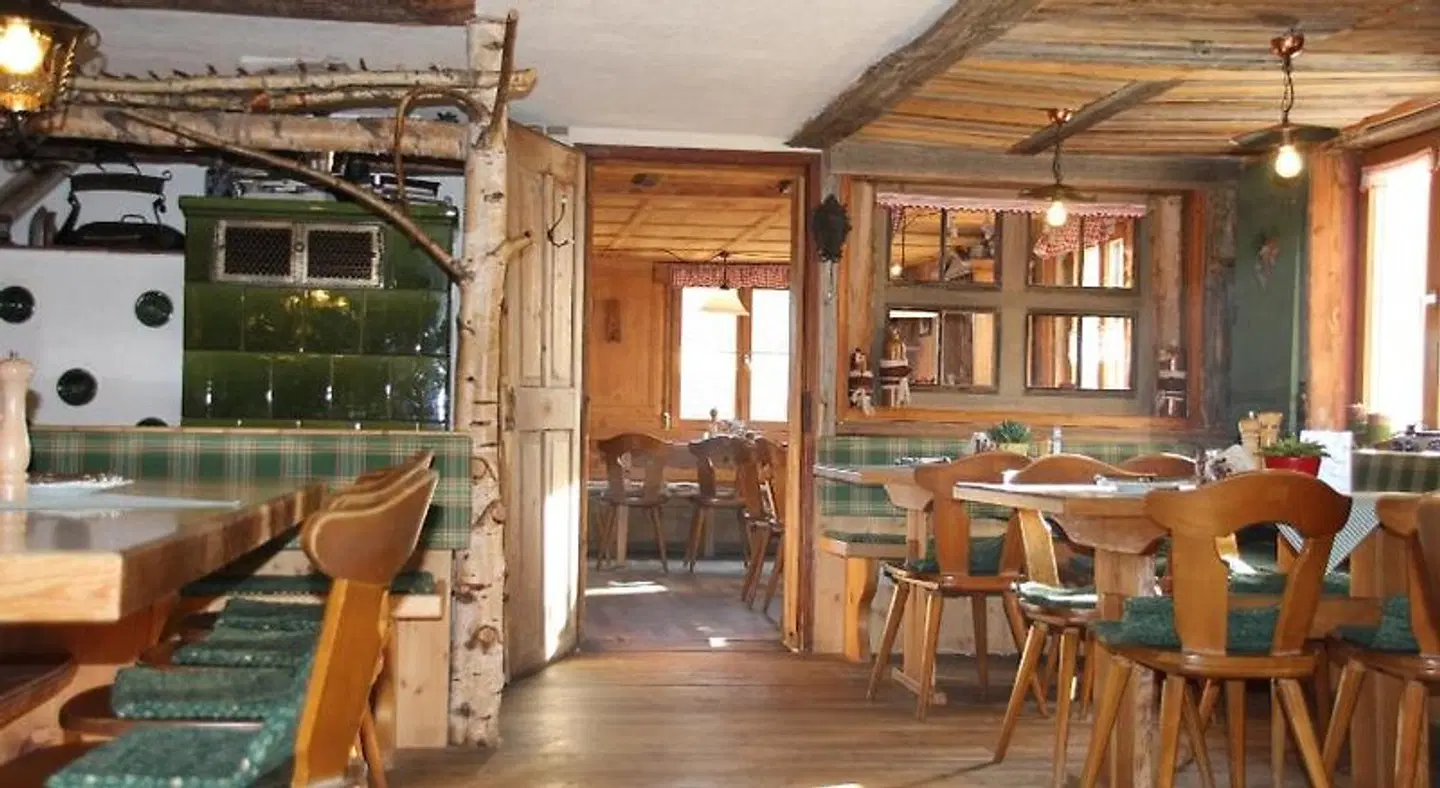 Wirtshaus Zum lustigen Hirsch Restaurant