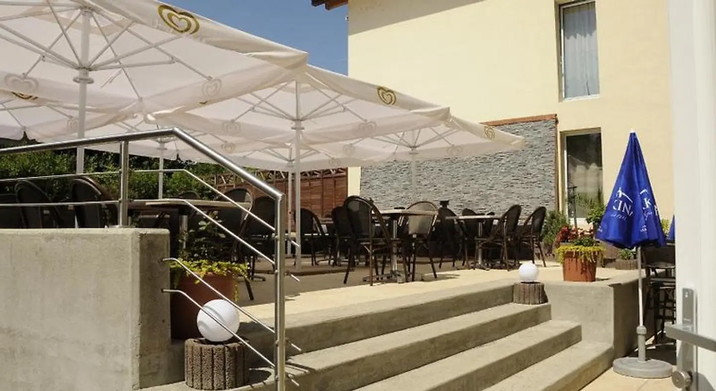 La Croix Verte Terrasse