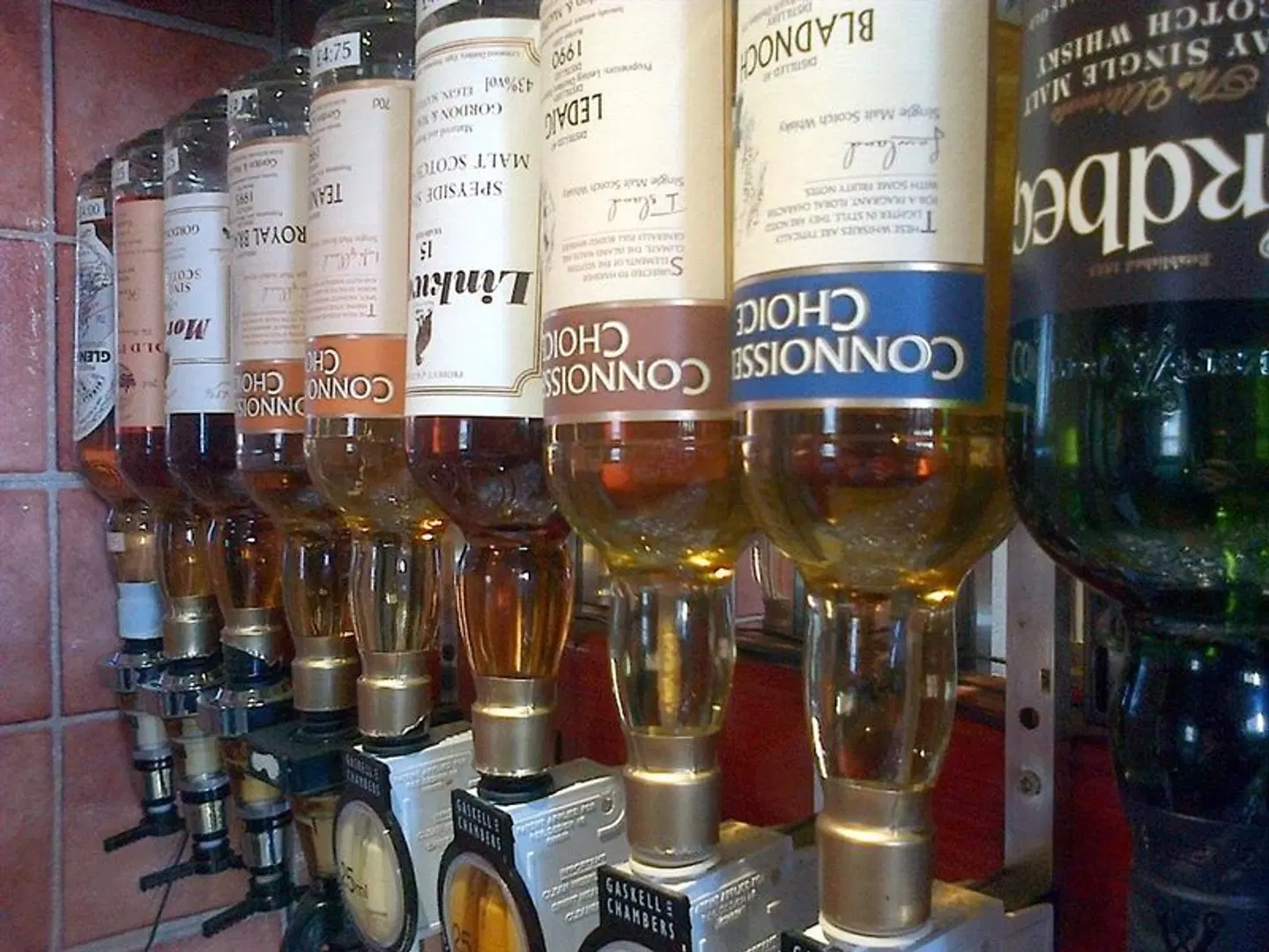 Aurora Hotel Bar