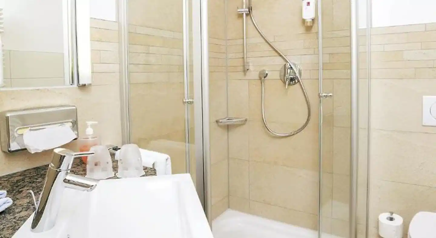 Hotel Münchner Hof und Dependance Blauer Turm Badezimmer