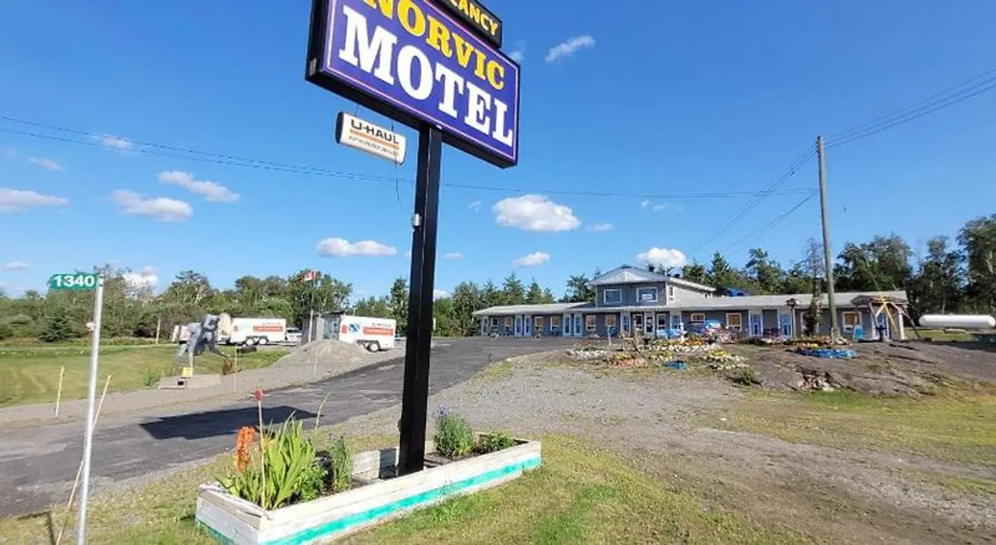 Norvic Motel EXTERIOR