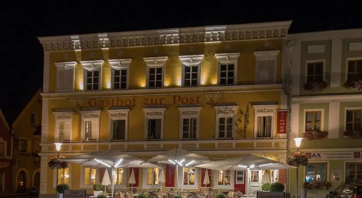 Zur Post Bar