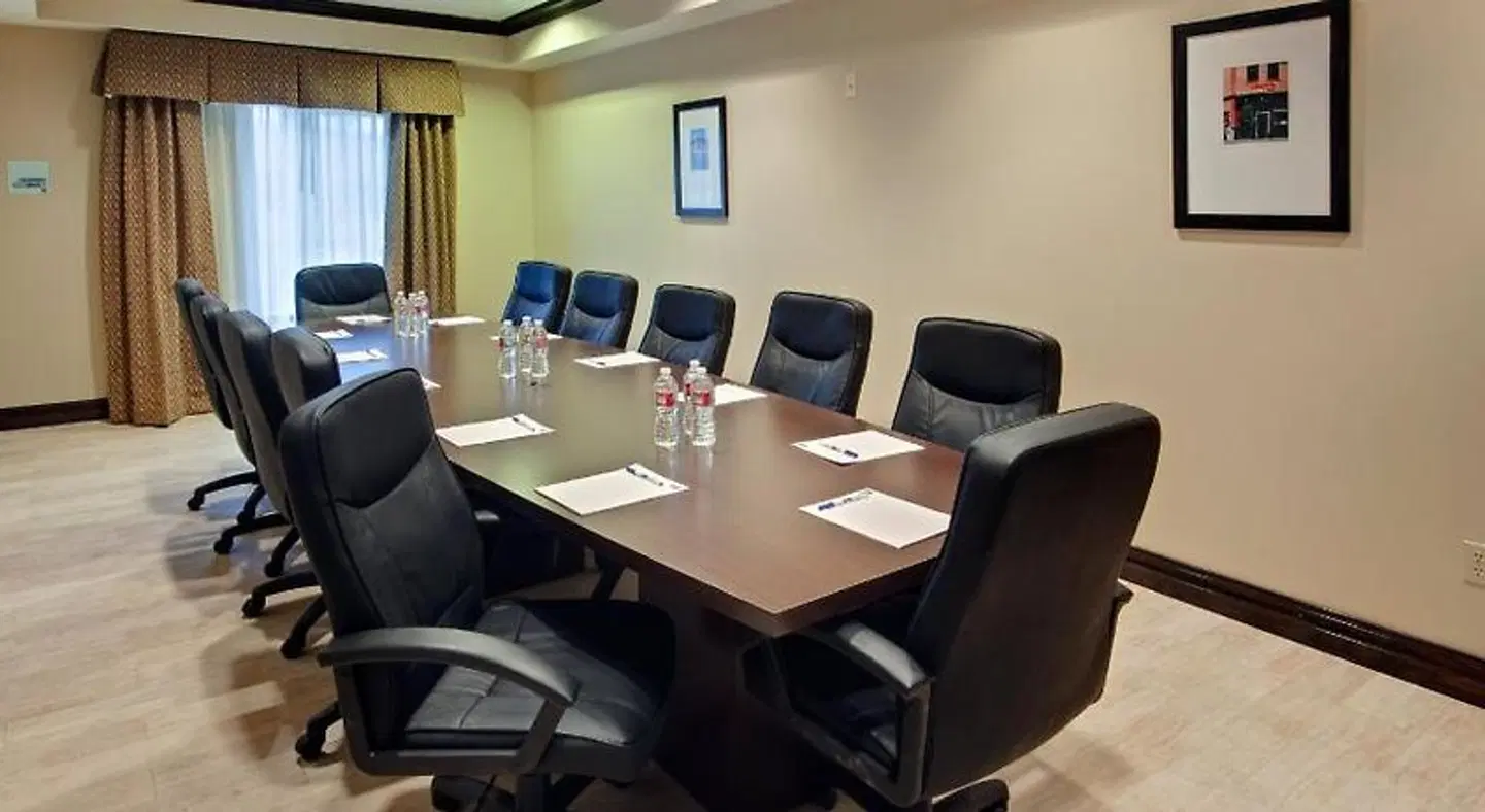 Holiday Inn Express & Suites Albuquerque Airport by IHG Konferenz