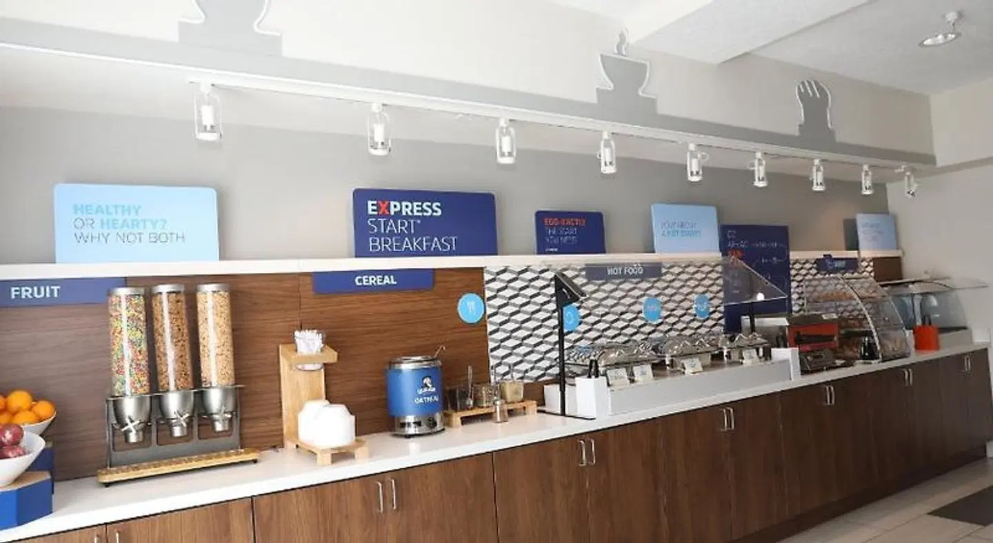 Holiday Inn Express & Suites Albuquerque Airport by IHG Konferenz