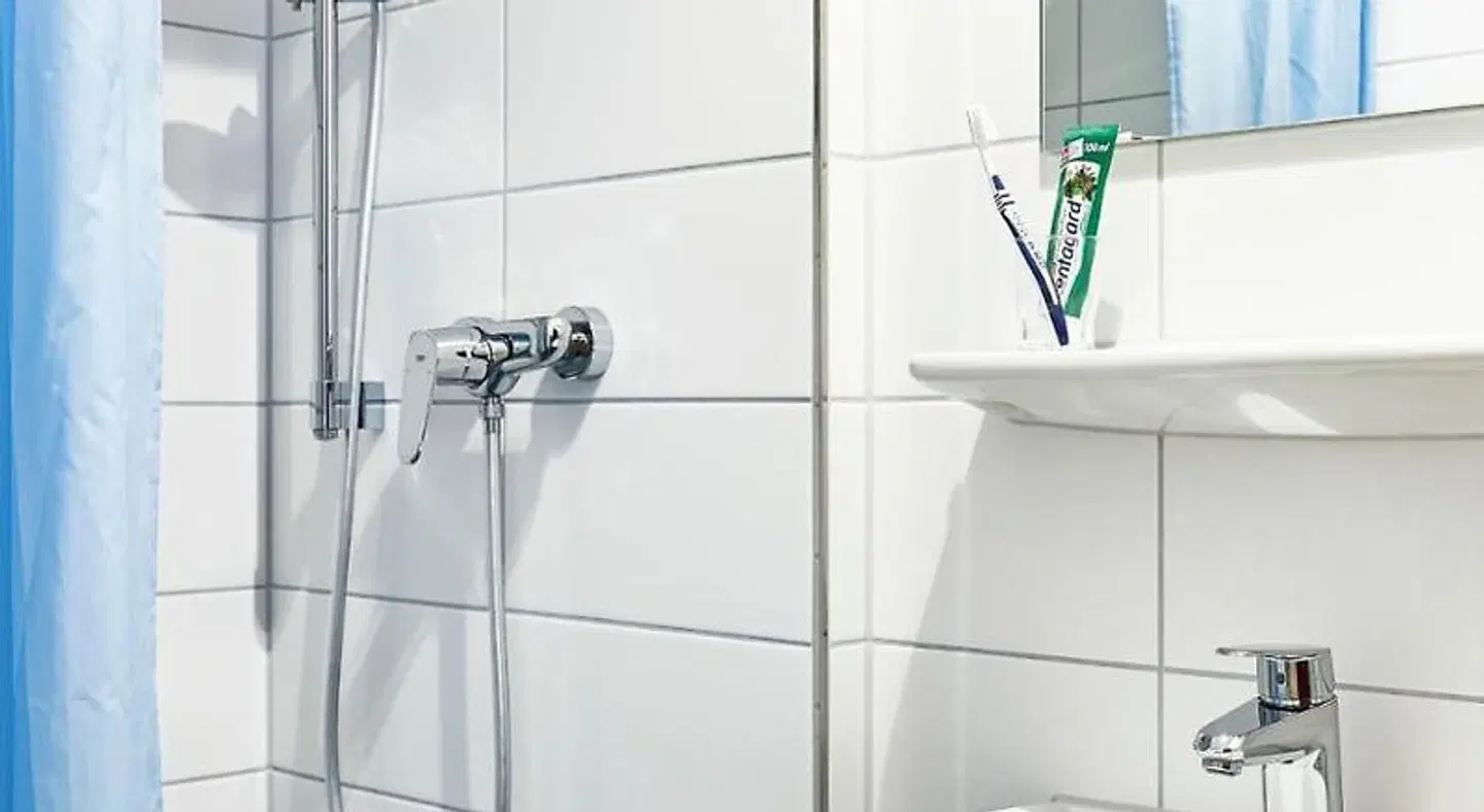 DJH Frankfurt - Haus der Jugend Badezimmer