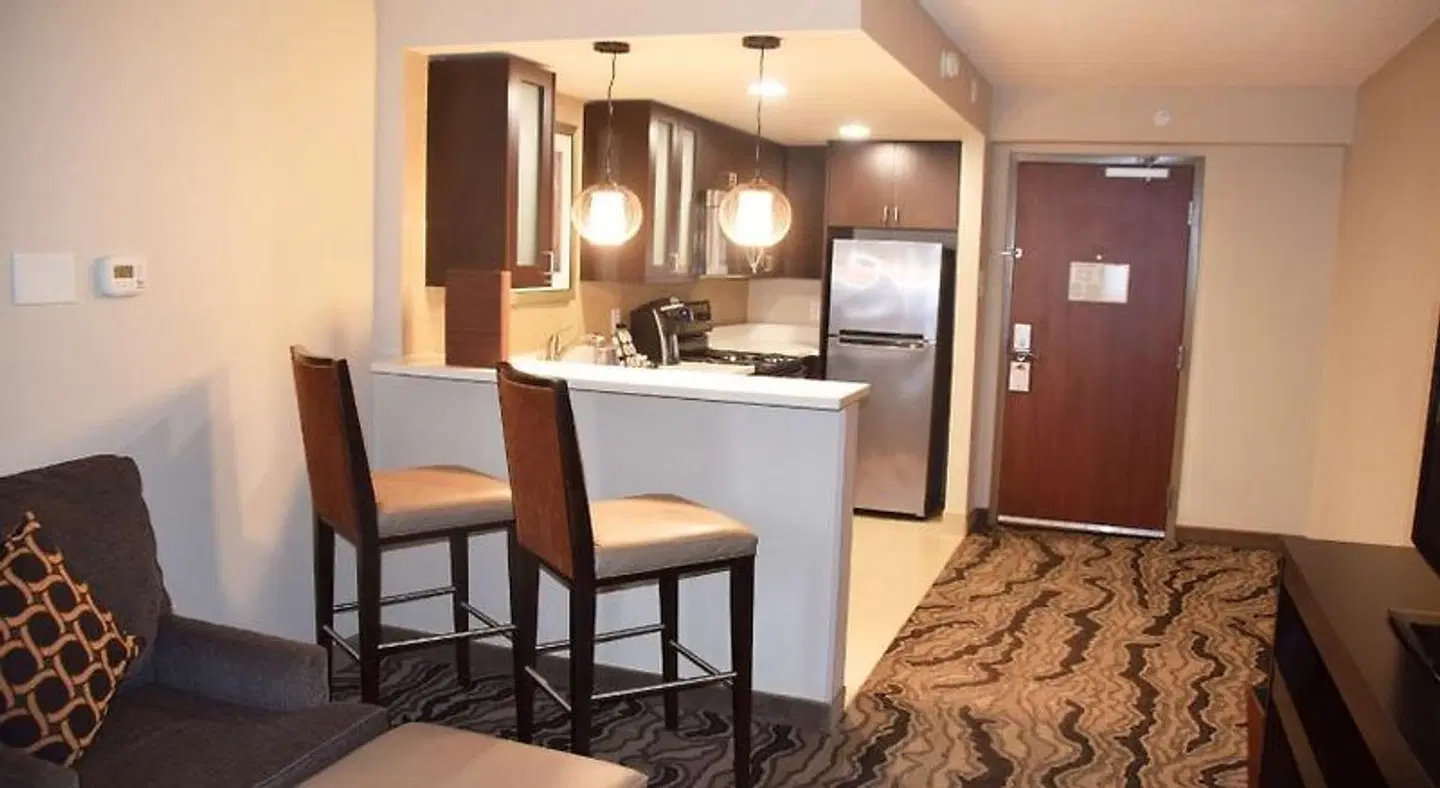 DoubleTree by Hilton Montgomery Downtown ROOM_EXAMPLE