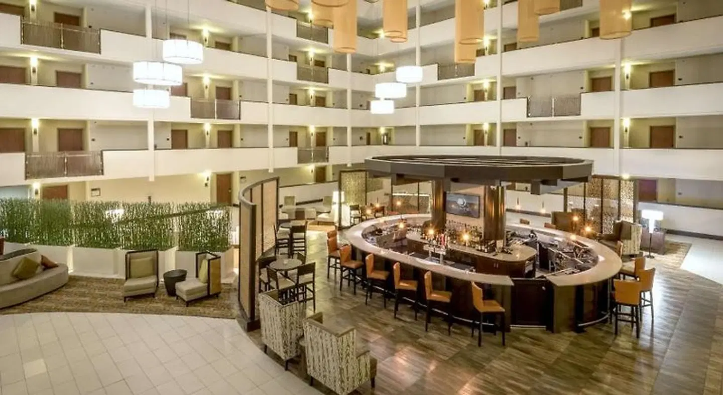 DoubleTree by Hilton Montgomery Downtown Restaurant