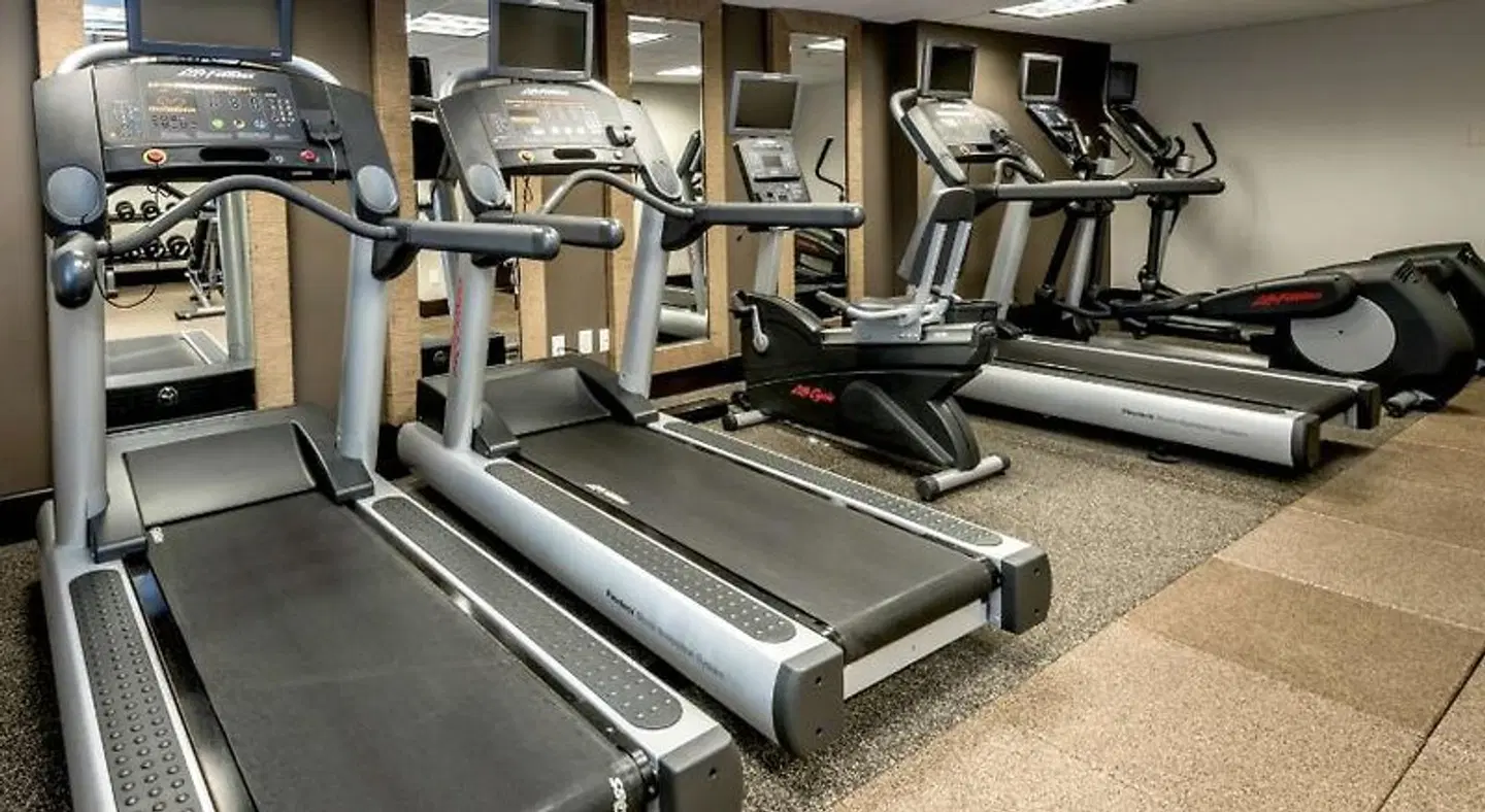 DoubleTree by Hilton Montgomery Downtown SPORTS_AND_LEISURE