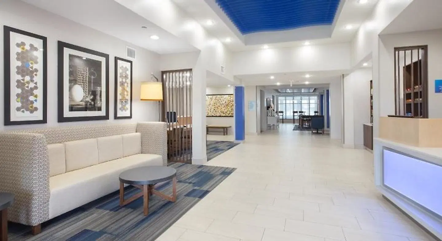 Holiday Inn Express & Suites Amarillo LOUNGE_LOBBY