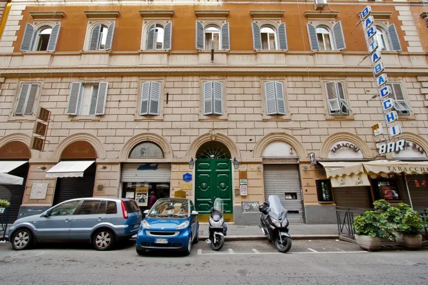 Roma Da Noi SPORTS_AND_LEISURE