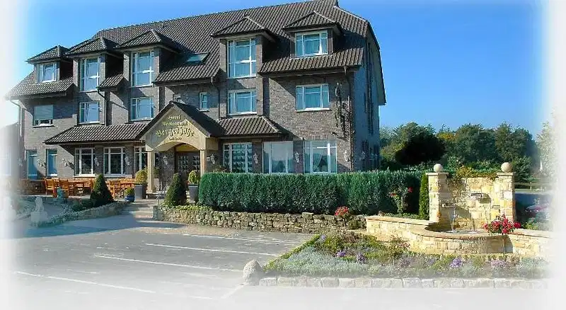 Bergeshöhe – Hotelfoto