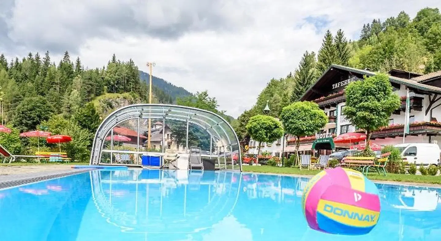 Taferne OUTDOOR_POOL