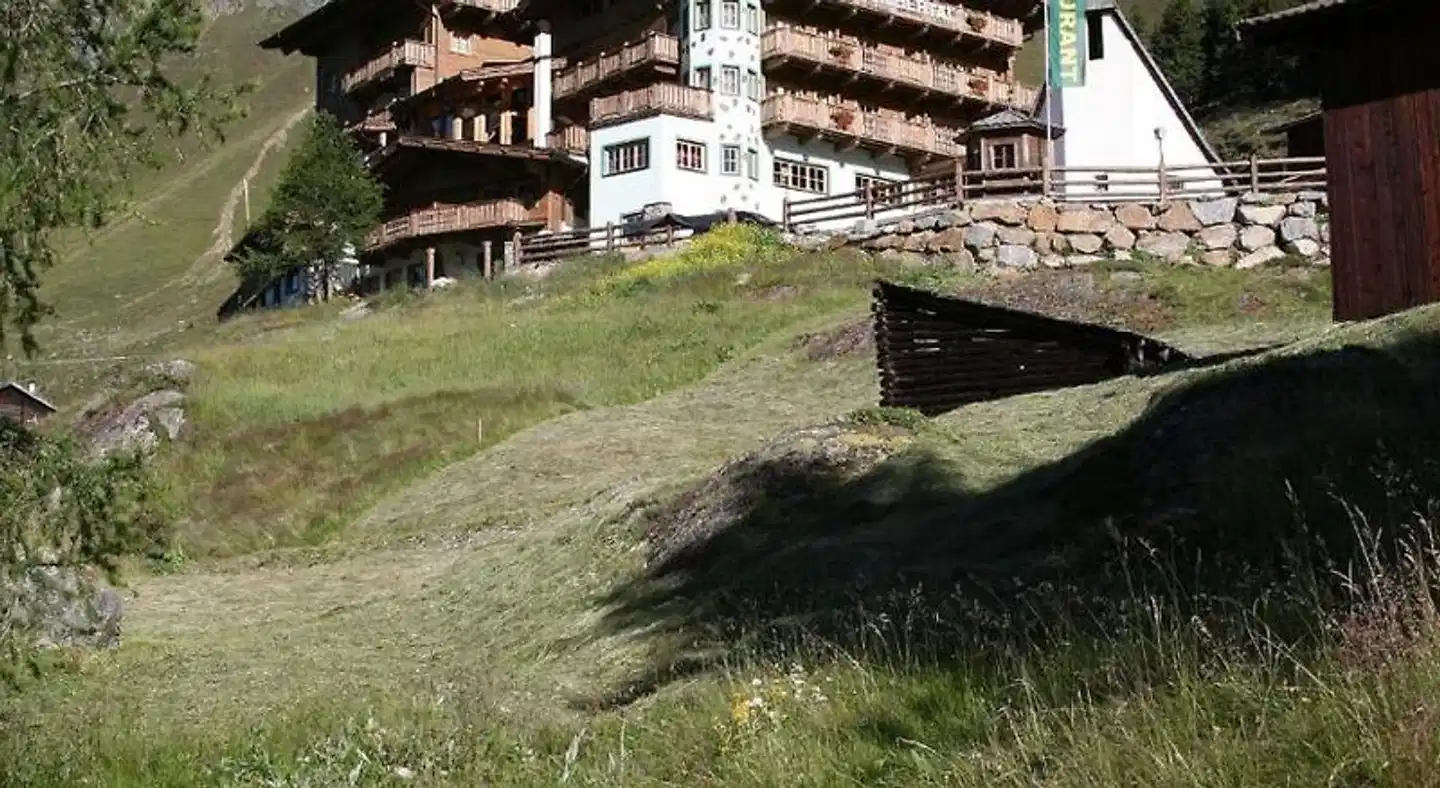 Hotel Silbertal Aussenansicht