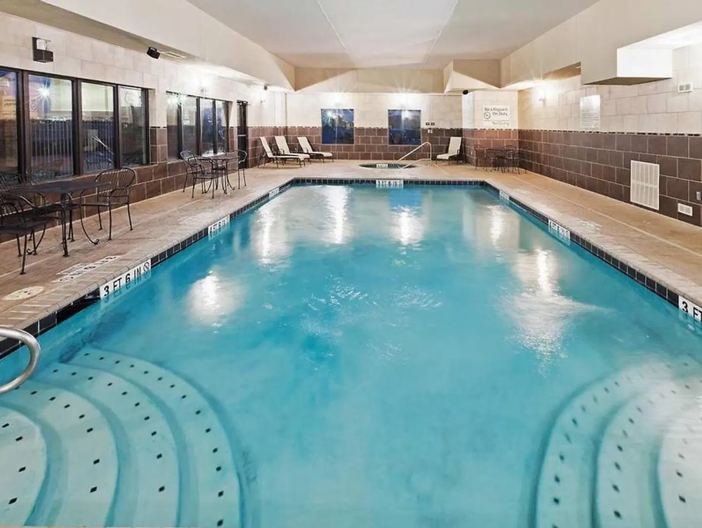 Hampton Inn & Suites Dumas Hallenbad