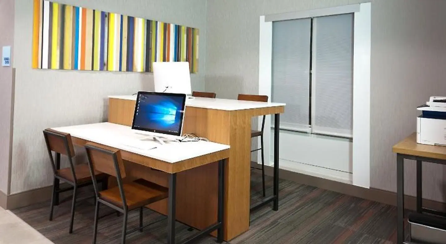 Holiday Inn Express Scott-Lafayette West ROOM_EXAMPLE