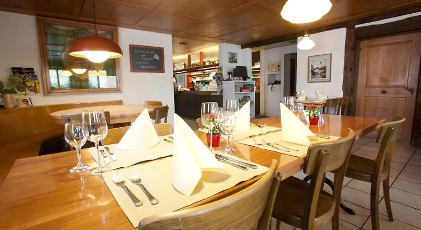 Zum Hirschen Restaurant