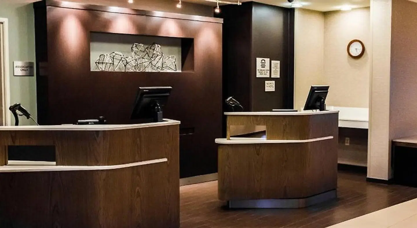 Courtyard by Marriott Lafayette Bar