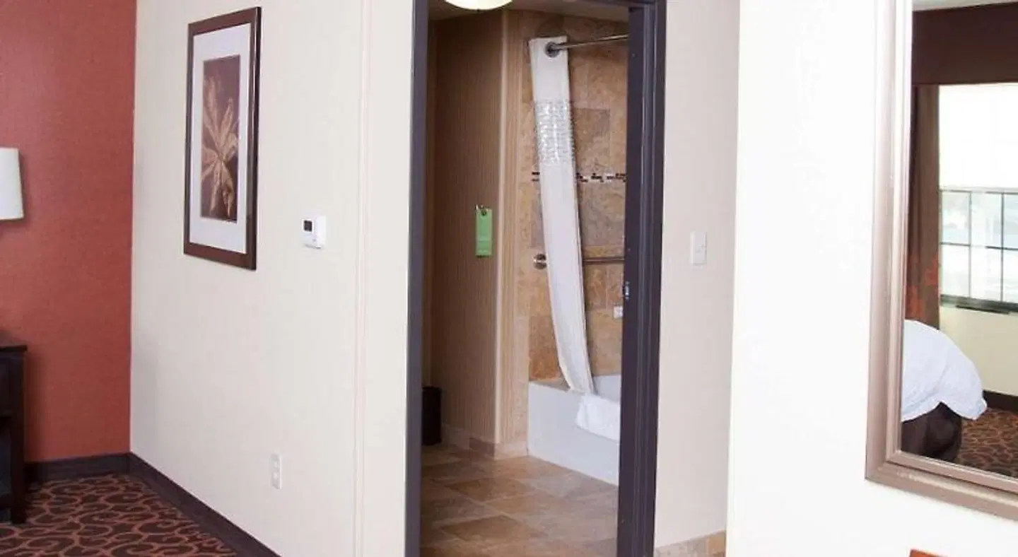 Hampton Inn & Suites Dickinson Badezimmer