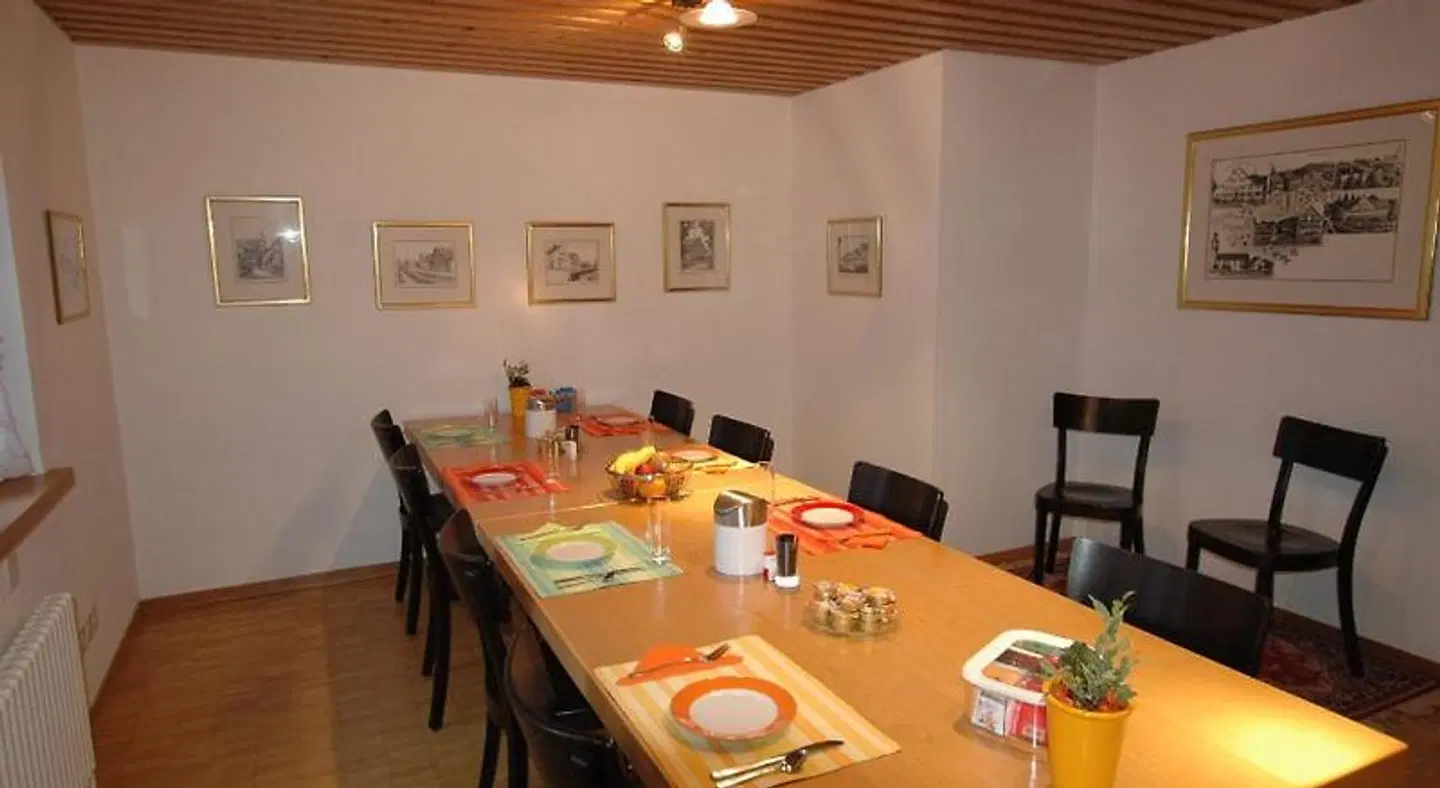 Hotel Pension Im Dorf Konferenz