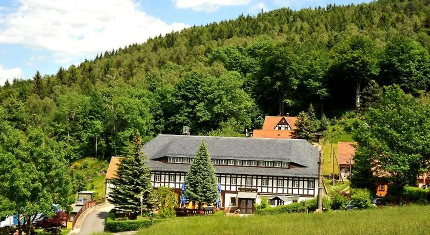 Sonnebergbaude Waltersdorf - Wanderhotel & Restaurant EXTERIOR