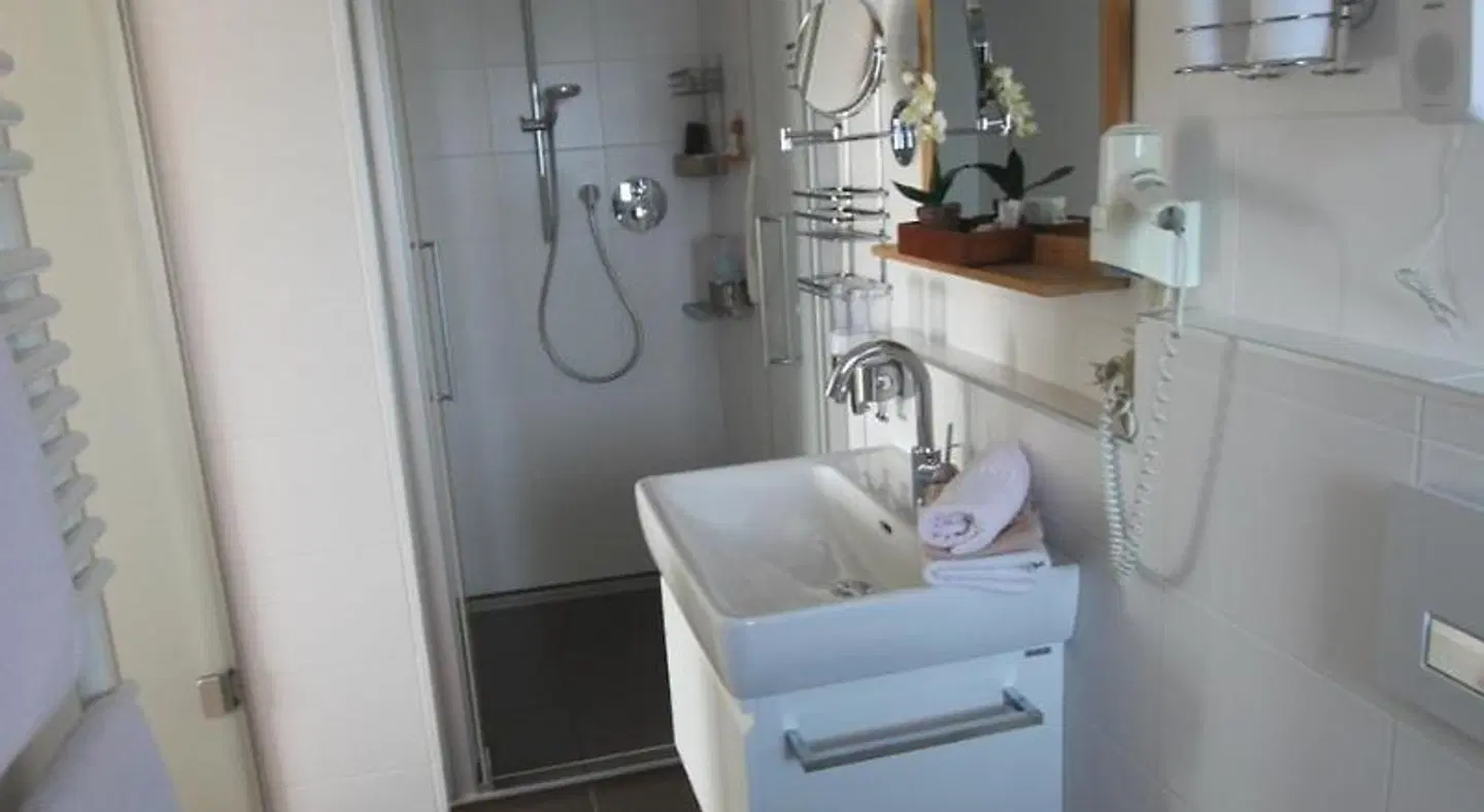 Waldrand Badezimmer