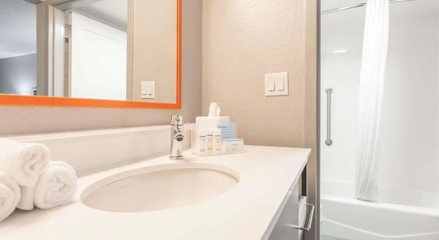 Hampton Inn Gainesville Badezimmer