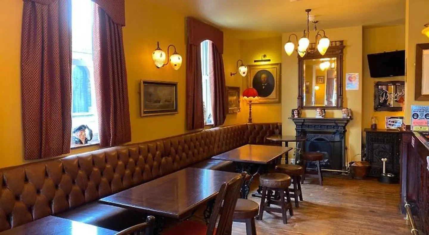 The Victoria Bar