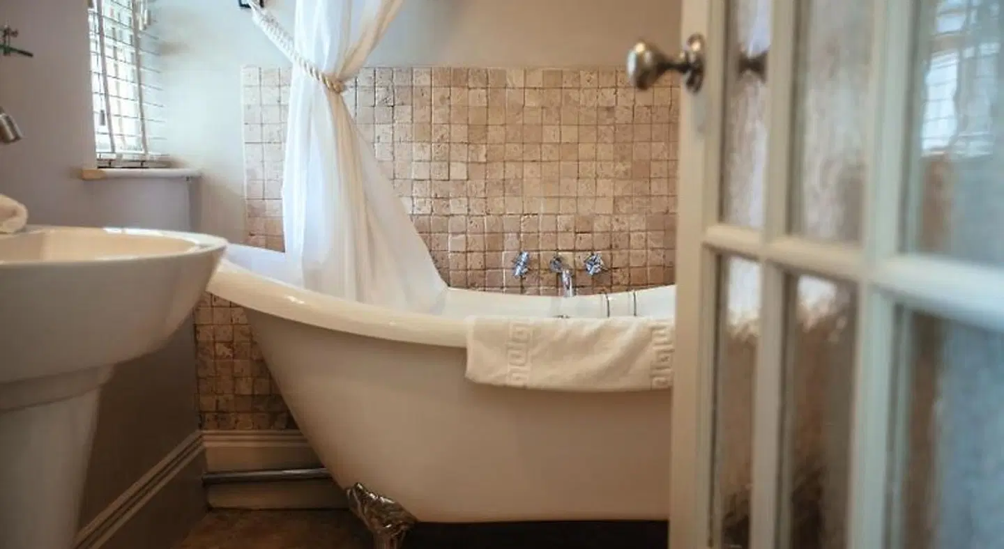 Headland House Luxury B&B Badezimmer