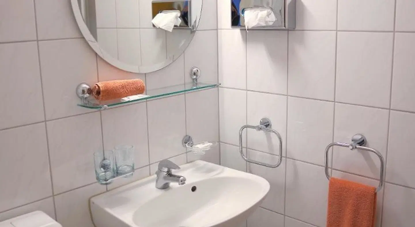 Hotel Garni Arnegg Badezimmer