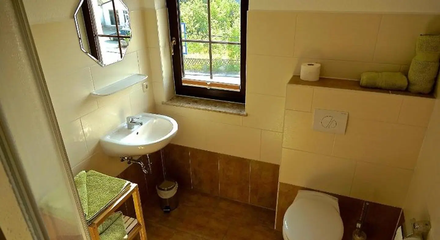 Gasthaus Rundteil Badezimmer
