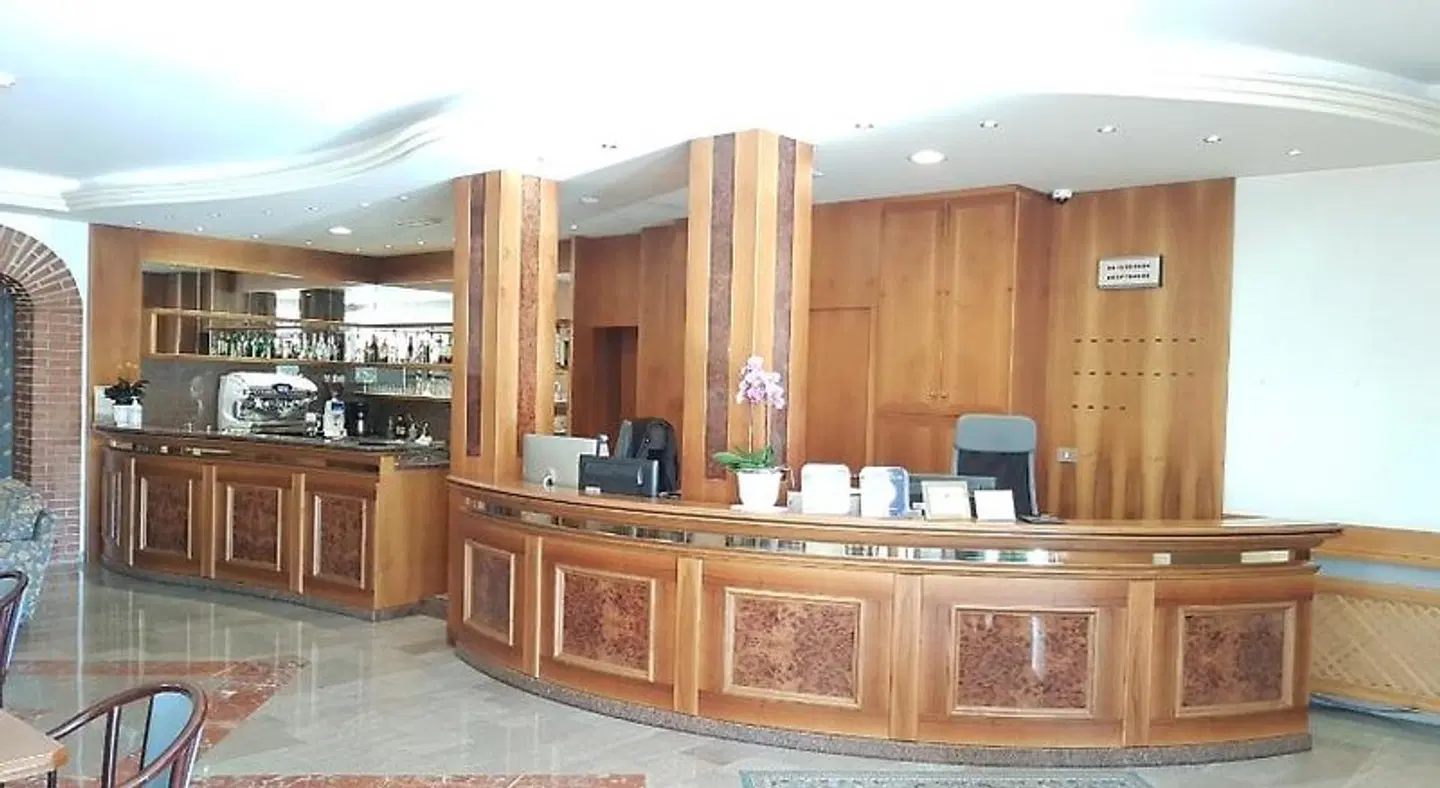 Alla Dolina LOUNGE_LOBBY