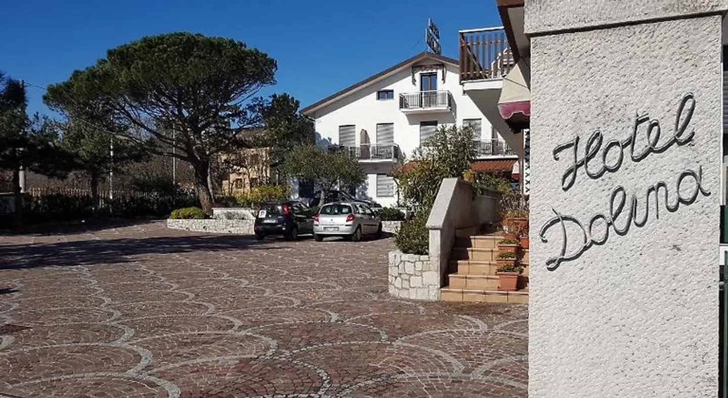 Alla Dolina EXTERIOR