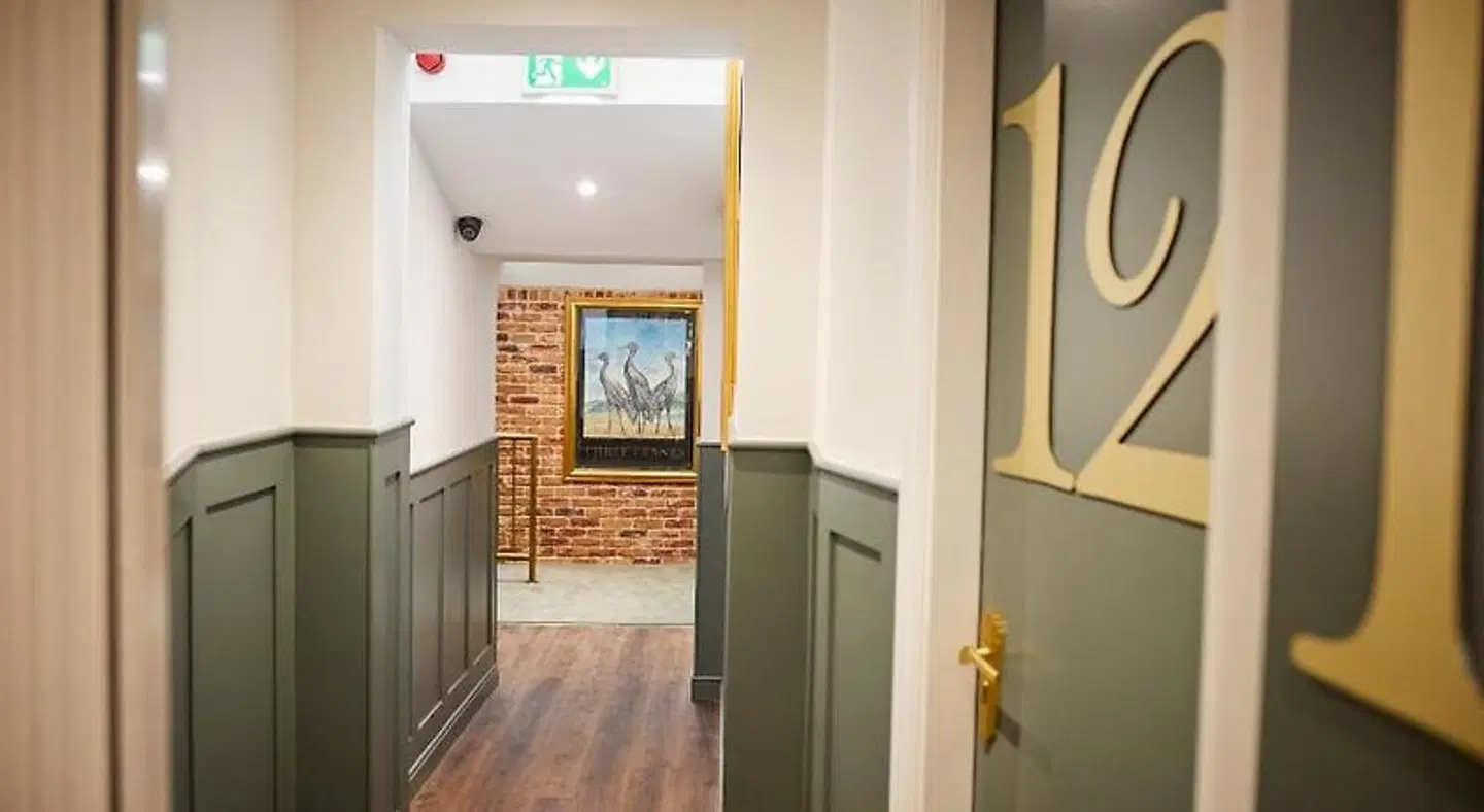 Three Cranes Boutique Hotel ROOM_EXAMPLE