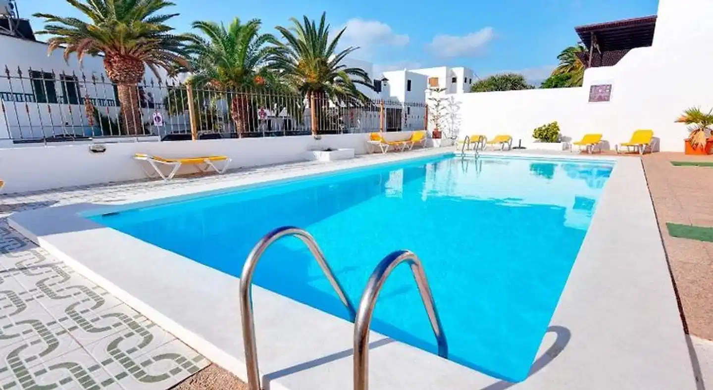 Isabel Appartements Pool