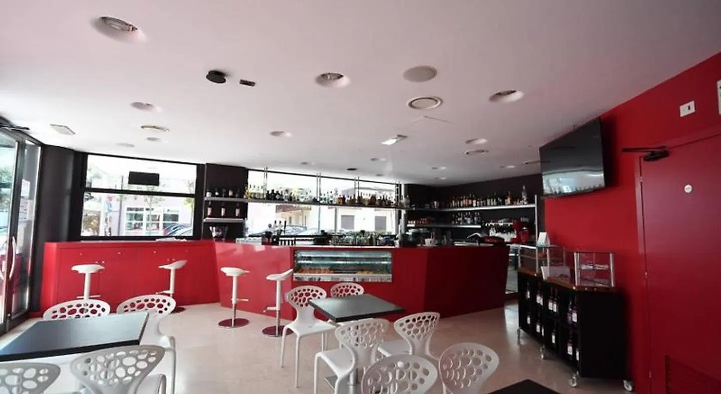 Aparthotel Alessandria Bar