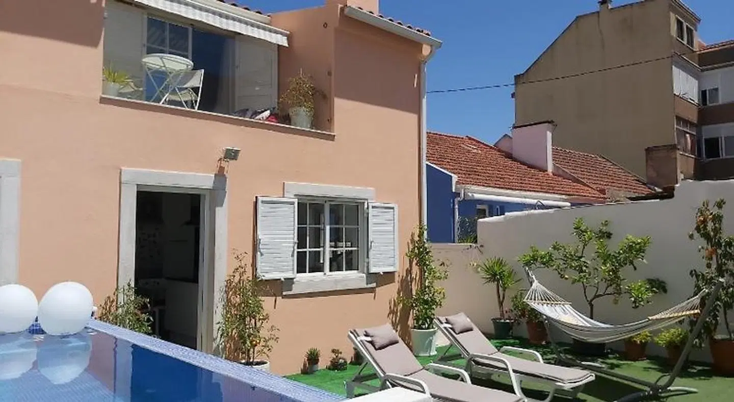 José & Ester House EXTERIOR