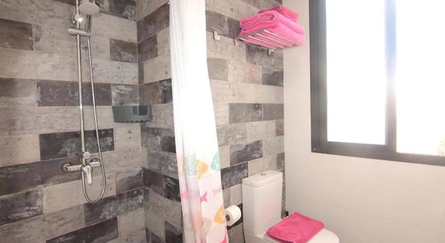 JAZMIN, LOS DISES Badezimmer