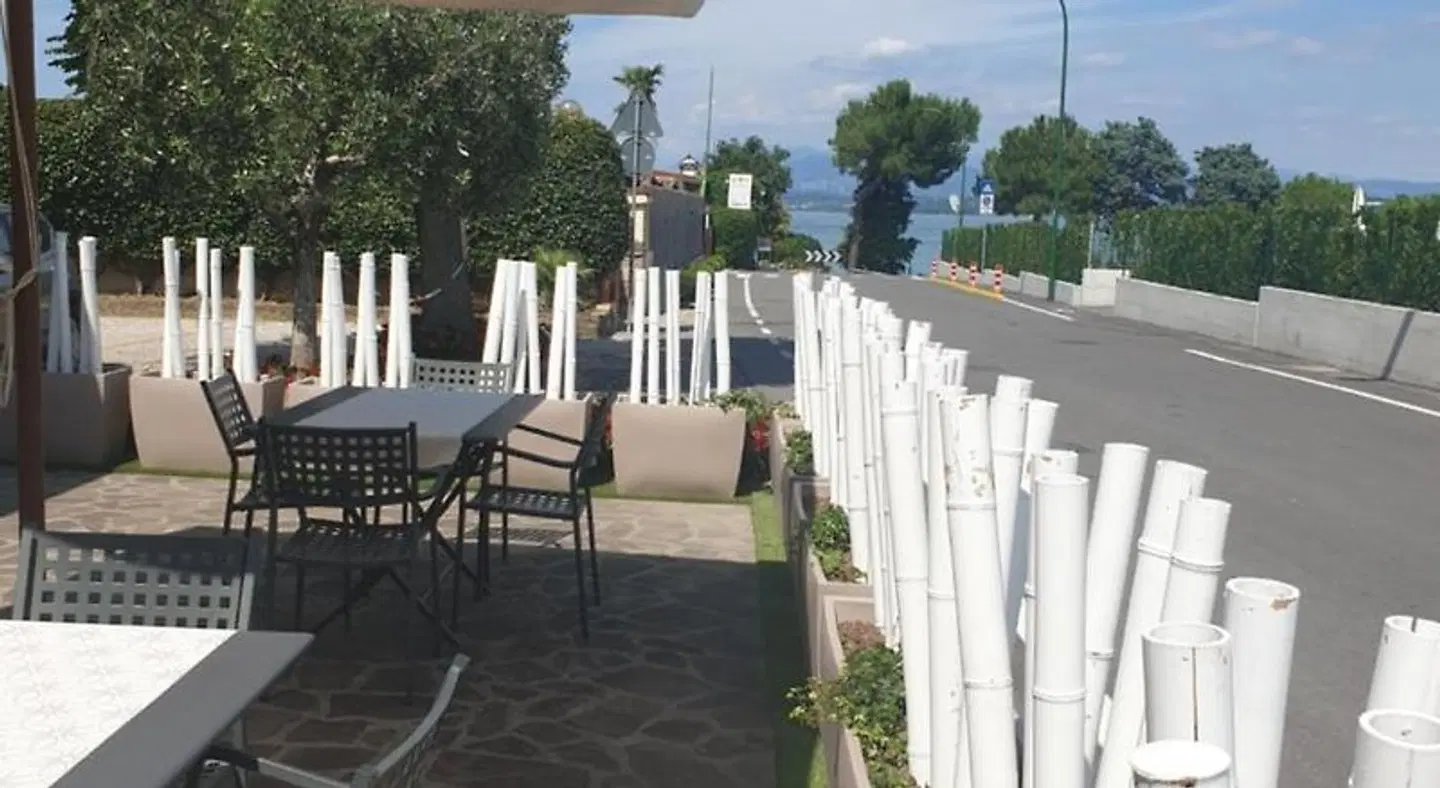 HOTEL LA FAVORITA Terrasse