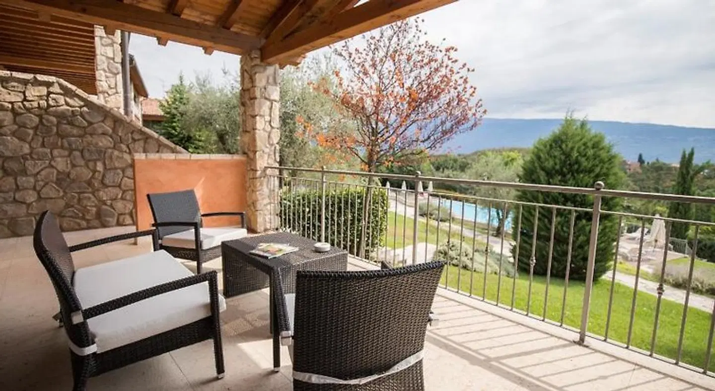 Apartments Golf Bogliaco Terrasse