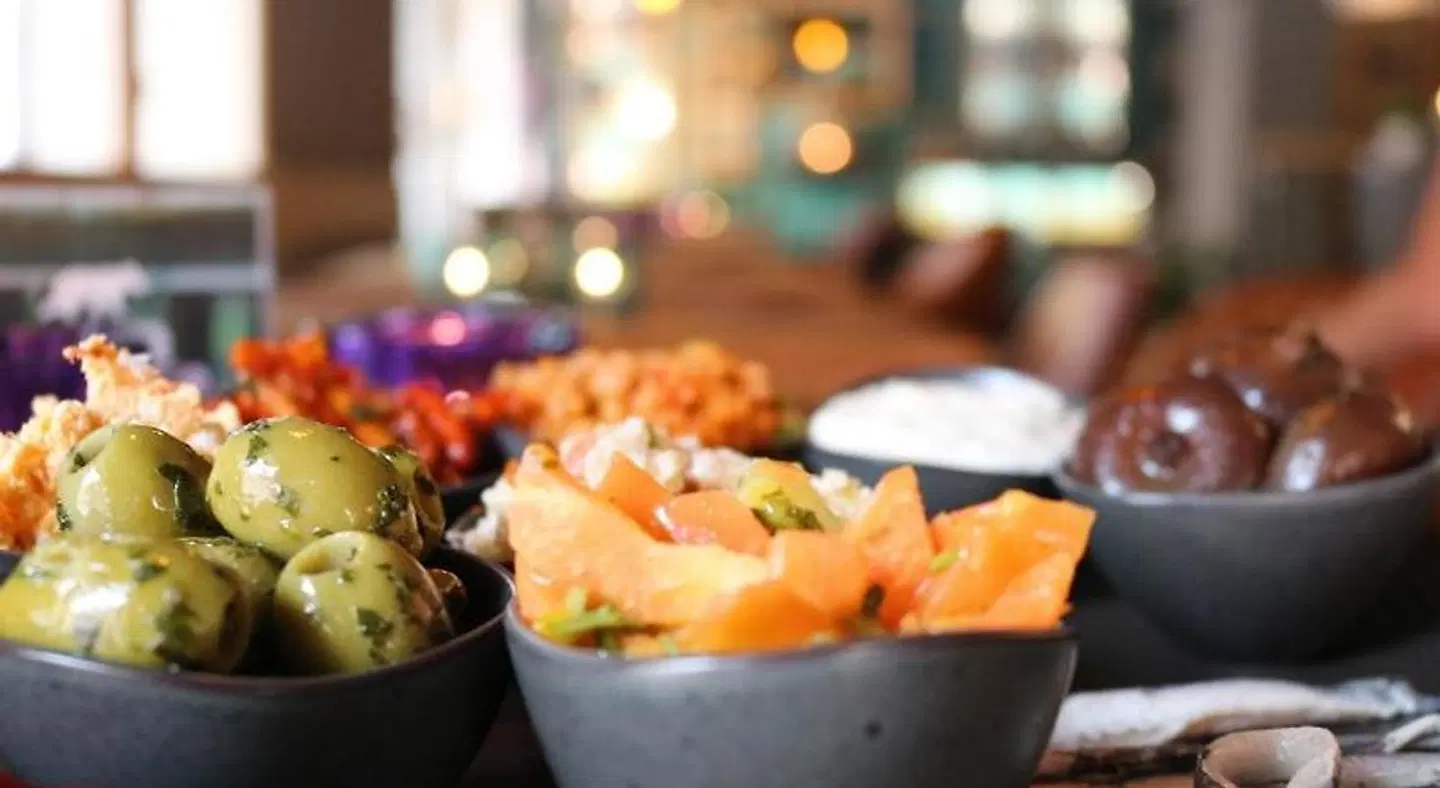 Hotel - Weinbar FAHR AWAY Restaurant