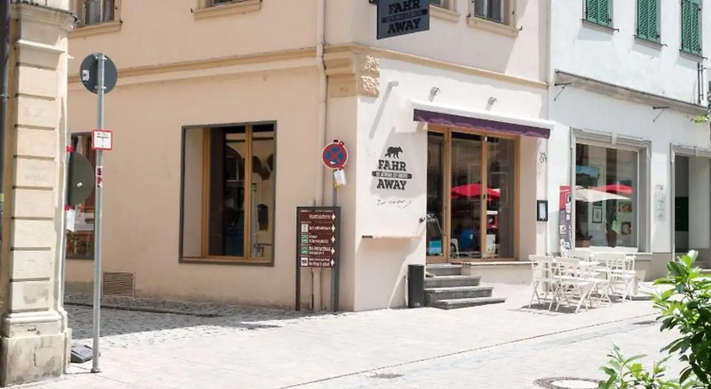 Hotel - Weinbar FAHR AWAY EXTERIOR