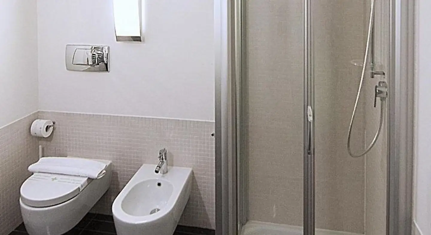 BB Hotels Aparthotel Desuite Badezimmer