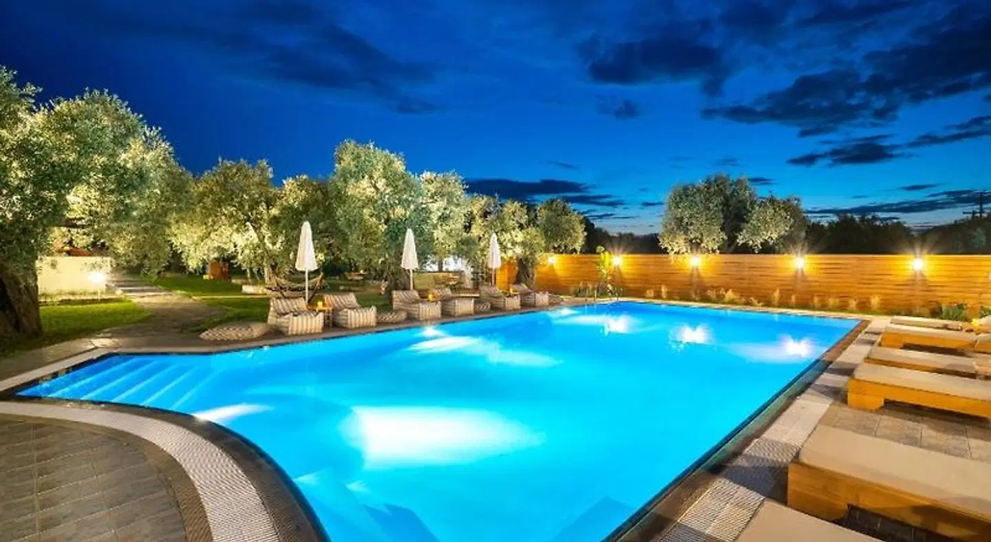 Nefeli Fresh Hotel OUTDOOR_POOL