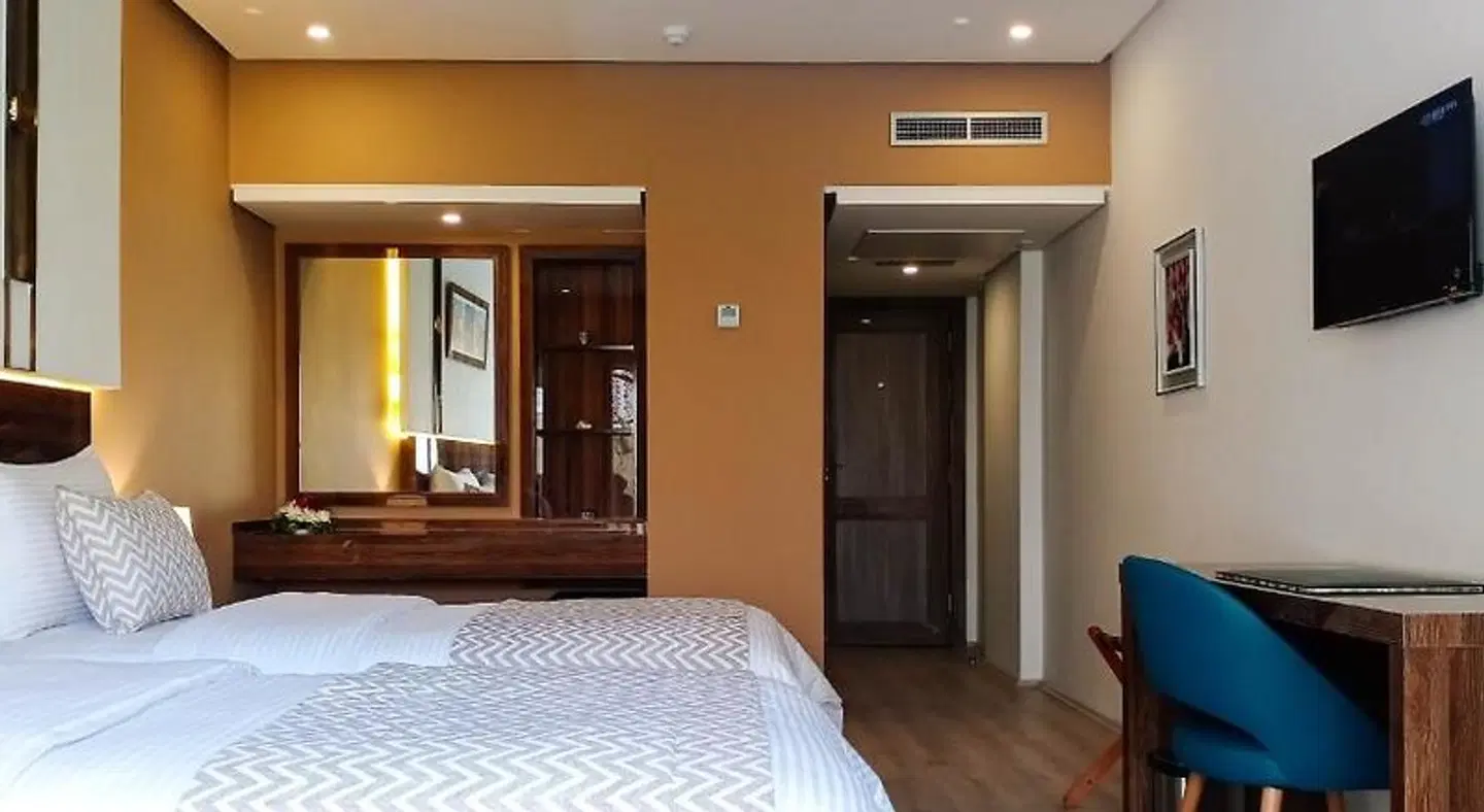 Atlas Saiss ROOM_EXAMPLE