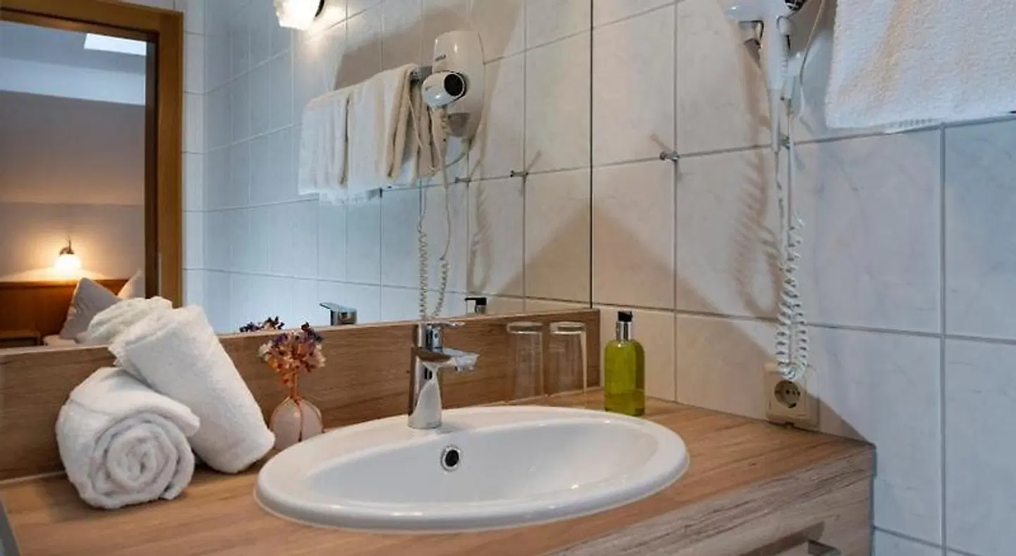 Kaiser Hotel Badezimmer