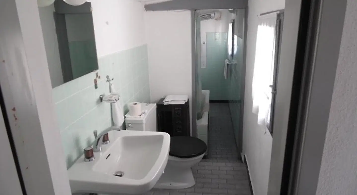 Garni Bar Sport Badezimmer
