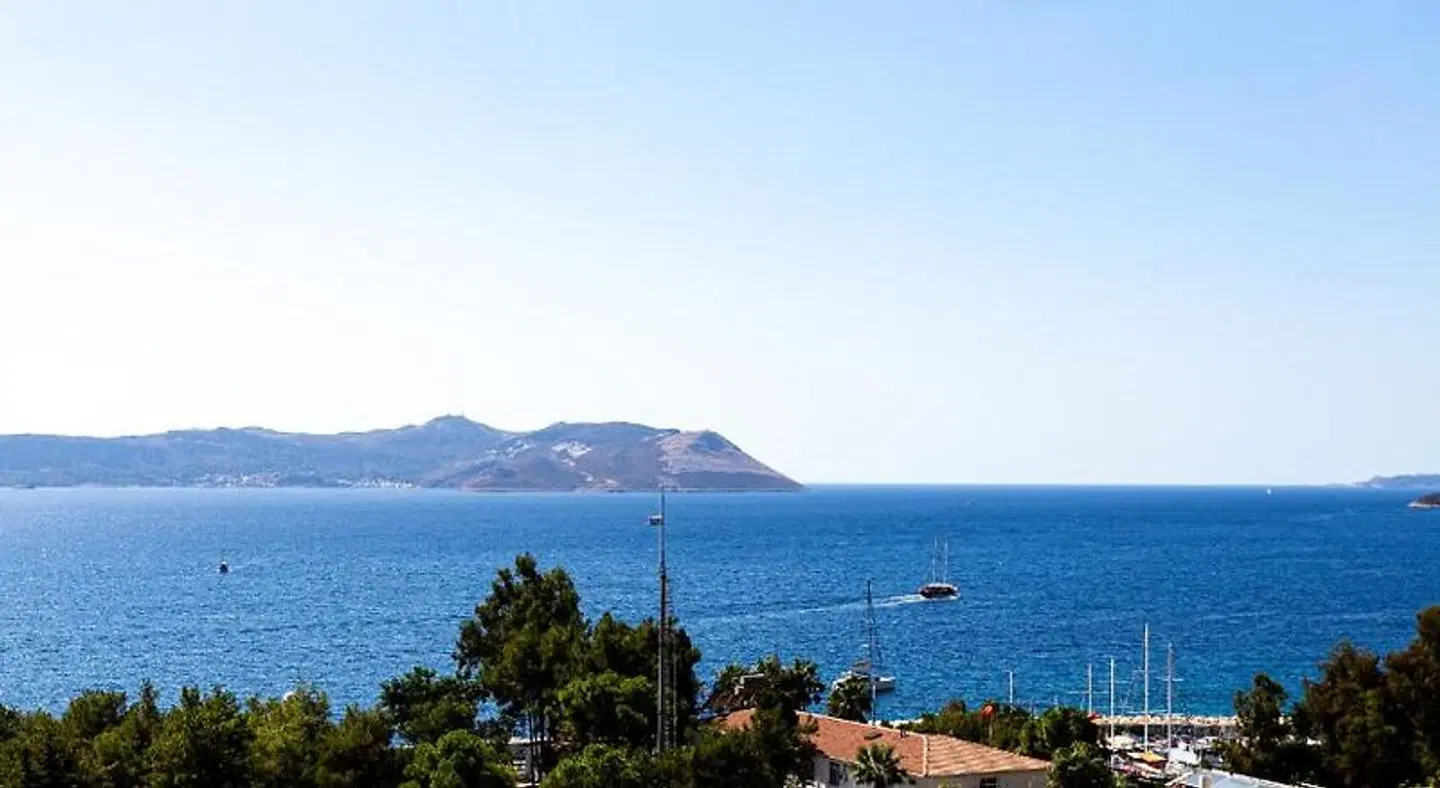 Cedrus Suites LANDSCAPE