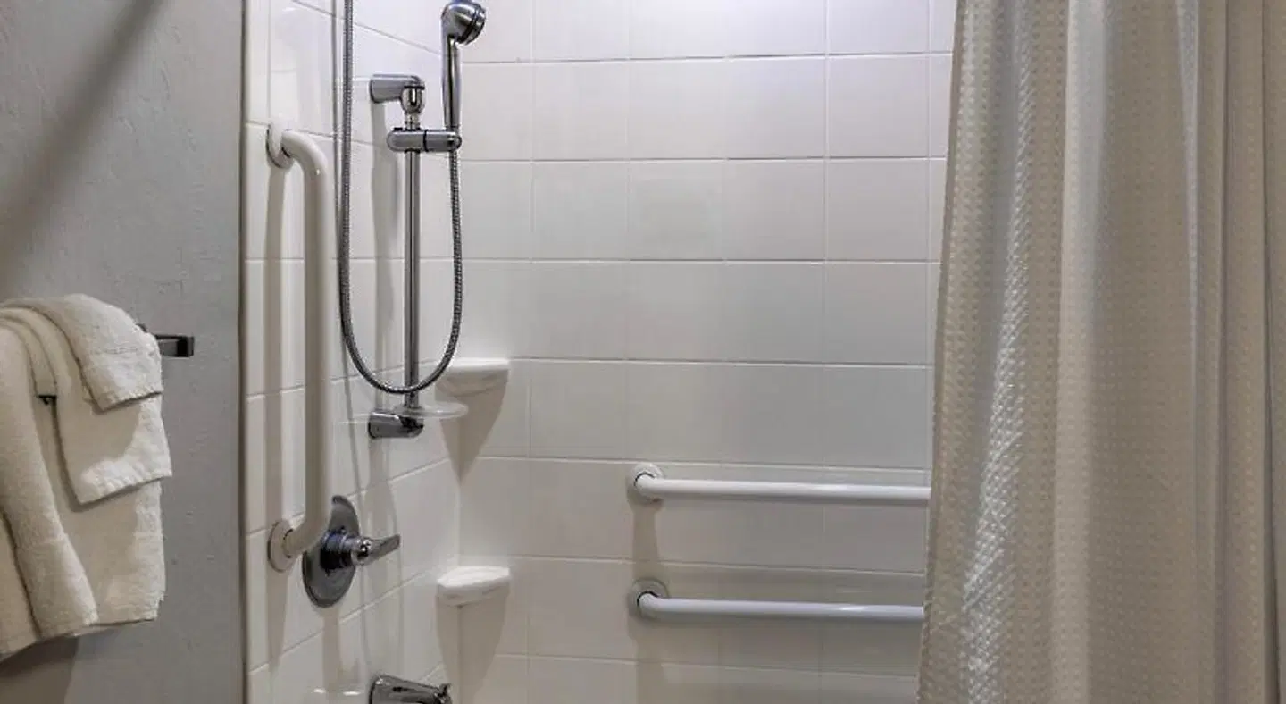 Courtyard by Marriott Oklahoma City North/Quail Springs Badezimmer