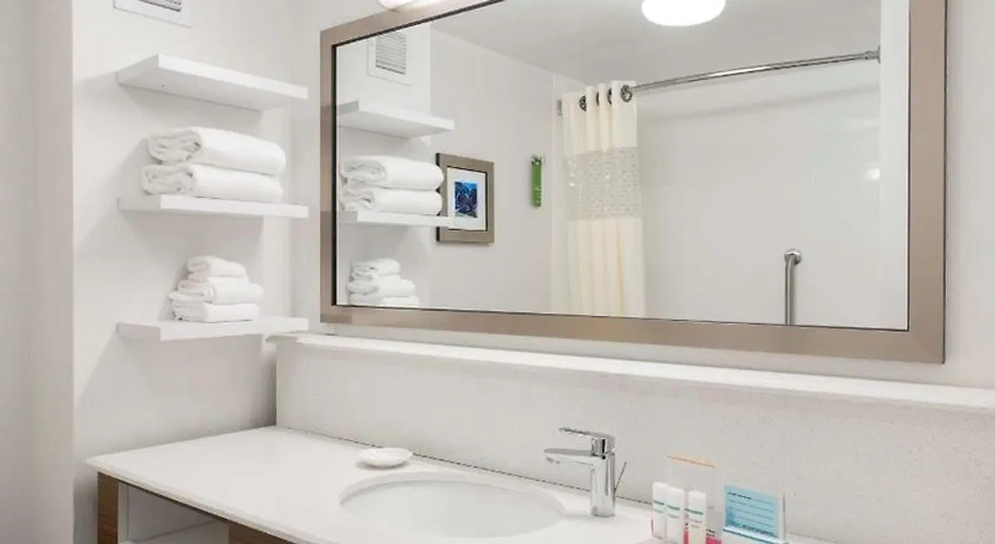 Hampton Inn Troy Badezimmer