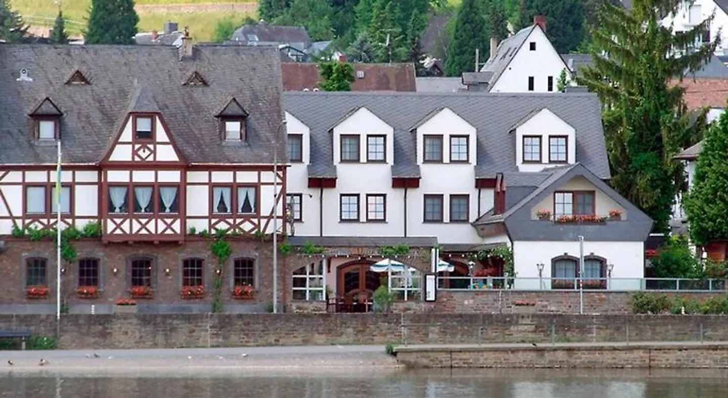 Gülser Weinstube EXTERIOR